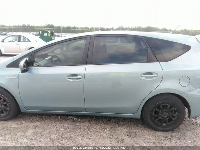 Toyota Prius V Two/five/three/four 2015 JTDZN3EU8FJ029089 Image 15
