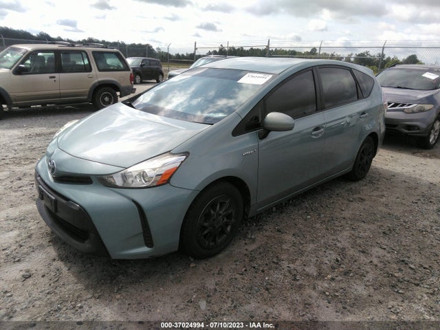 Toyota Prius V Two/five/three/four 2015 JTDZN3EU8FJ029089 Image 2