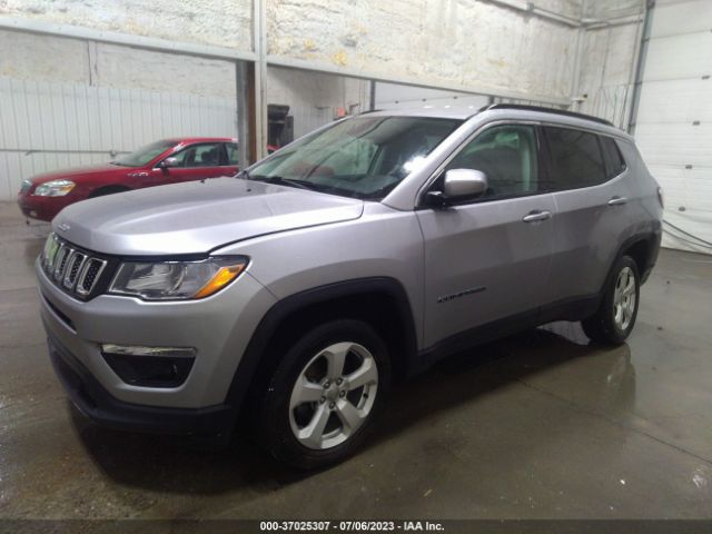 3C4NJDBB2KT641536 Jeep Compass Latitude