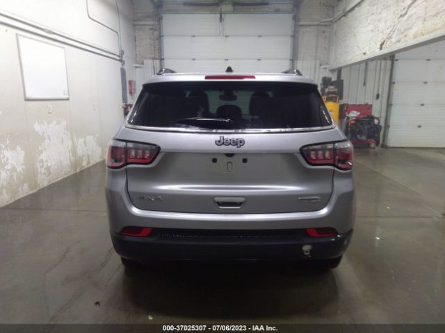 3C4NJDBB2KT641536 Jeep Compass Latitude