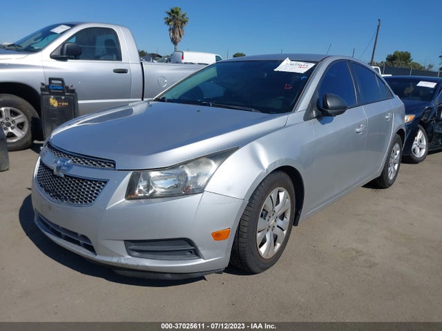 Chevrolet CRUZE LS 2014 1G1PA5SHXE7487646 Image 2