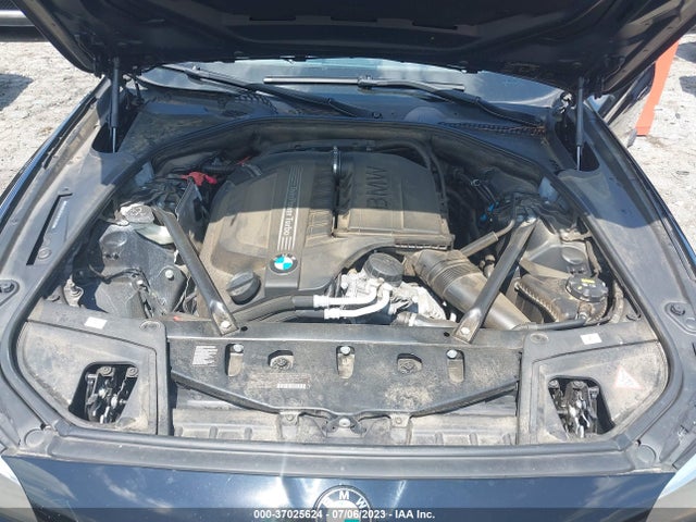 BMW 5 Series 535i 2015 WBA5B1C51FG125499 Image 10