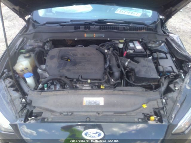 3FA6P0HD4HR372830 Ford FUSION SE