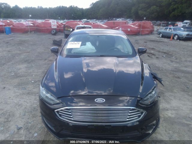 3FA6P0HD4HR372830 Ford FUSION SE