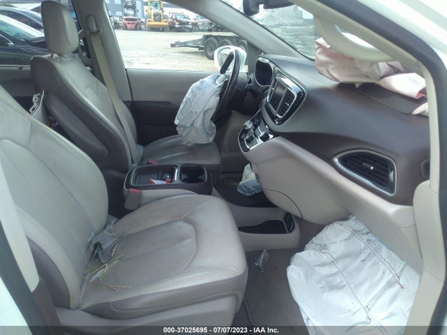 2C4RC1BG2KR730371 Chrysler Pacifica Touring L