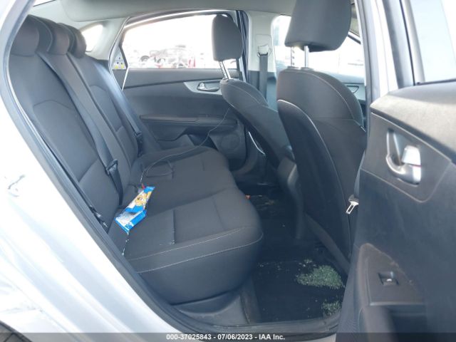 3KPF24AD9ME297974 KIA Forte Lxs
