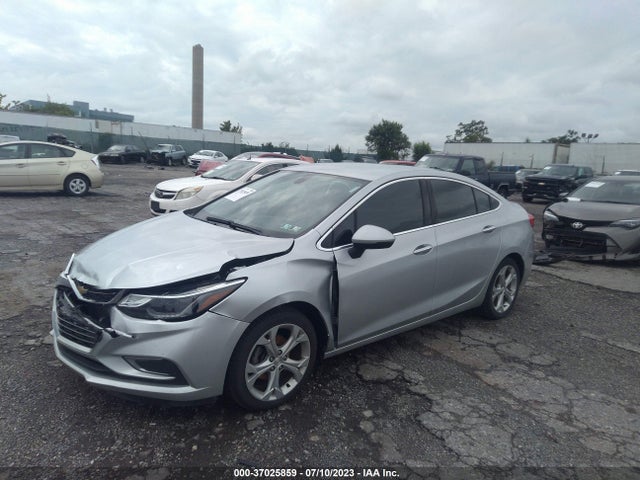 Chevrolet Cruze Premier 2017 1G1BF5SM7H7235172 Image 2