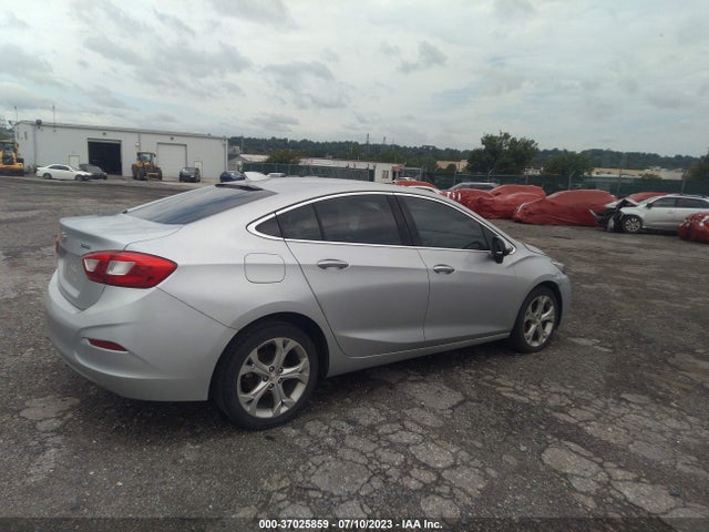 Chevrolet Cruze Premier 2017 1G1BF5SM7H7235172 Image 10