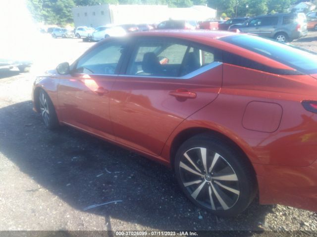 1N4AL4CV4NN328869 Nissan Altima 2.0 Sr