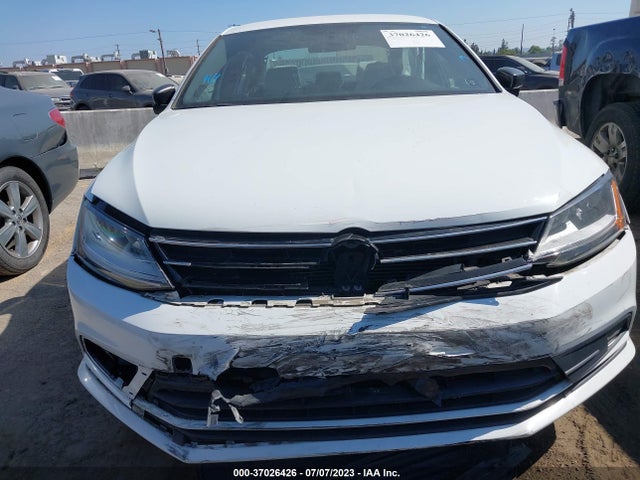 3VWD17AJ1HM392619 Volkswagen Jetta 1.8t Sport