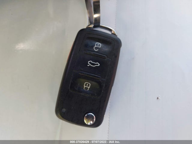 3VWD17AJ6EM247684 Volkswagen Jetta Sedan Se