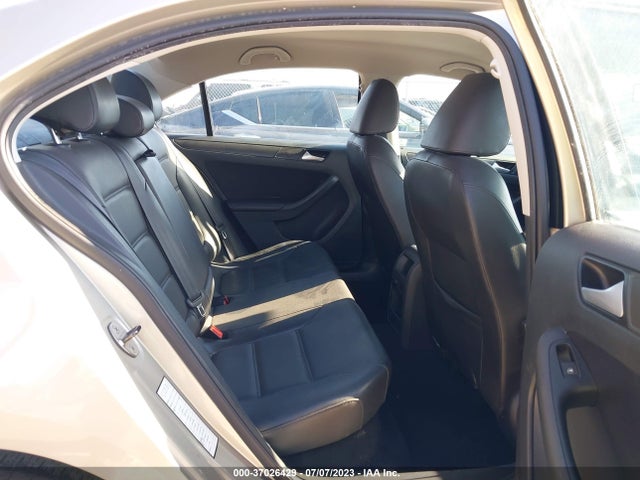3VWD17AJ6EM247684 Volkswagen Jetta Sedan Se