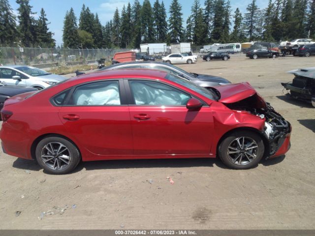 3KPF24AD1PE585315 KIA Forte Lxs