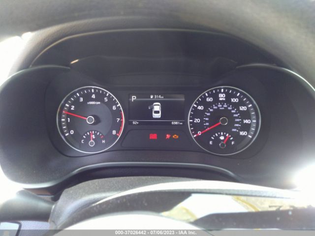 3KPF24AD1PE585315 KIA Forte Lxs