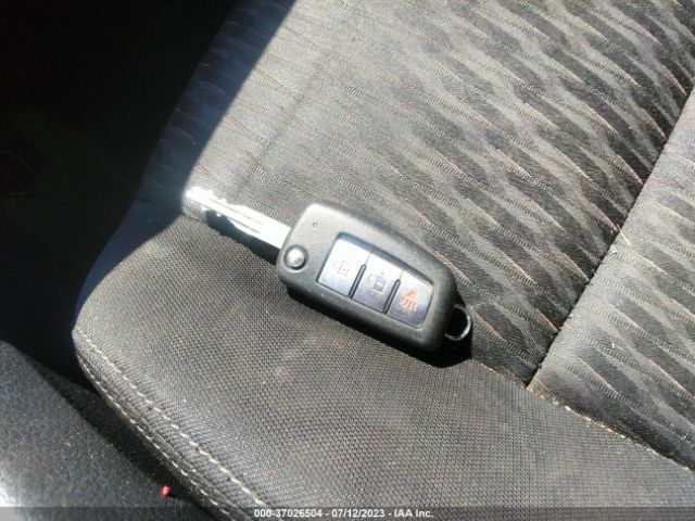 KNMAT2MV6HP587210 Nissan ROGUE S