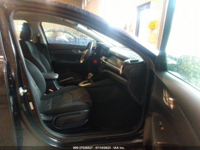 3KPF24AD8LE201282 KIA Forte Lxs