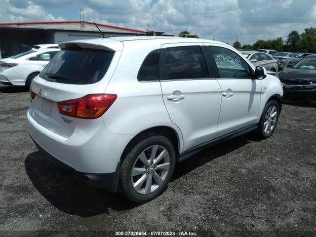 4A4AR4AUXEE009469 Mitsubishi Outlander Sport Se