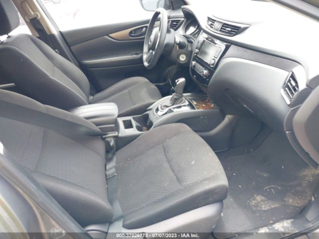JN1BJ1AV5MW566456 Nissan Rogue Sport S