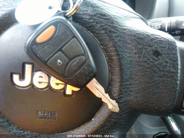 2005 JEEP LIBERTY SPORT VIN: 1J4GL48K15W631860