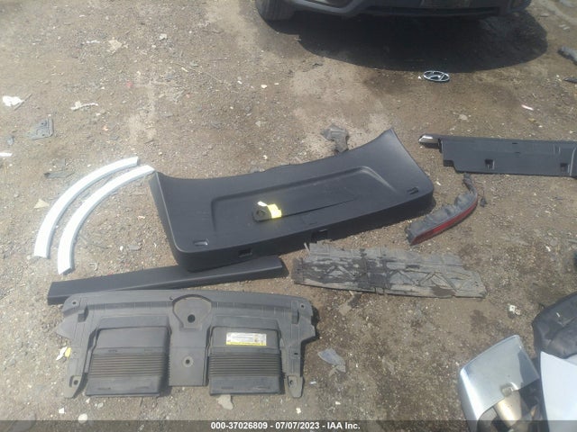 WA1AHAF72HD038612 Audi Q7 PREMIUM