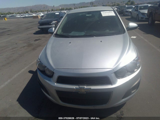 Chevrolet SONIC LS 2014 1G1JA5SH6E4210421 Image 6