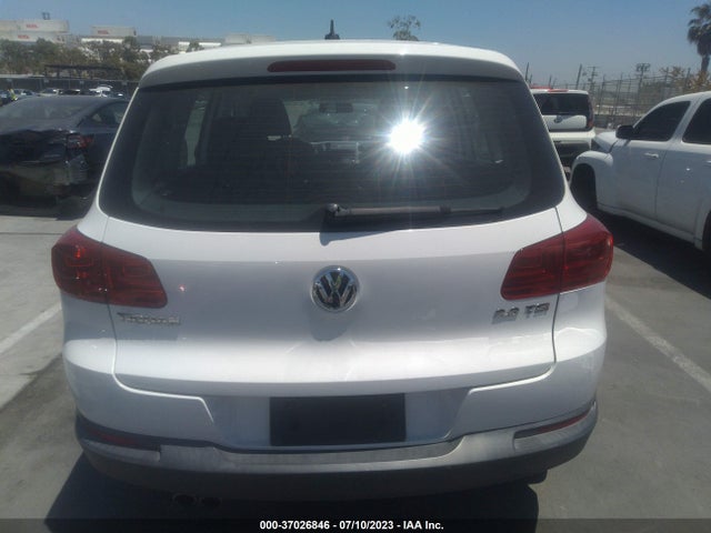 2012 VOLKSWAGEN TIGUAN S VIN: WVGAV7AX9CW584227