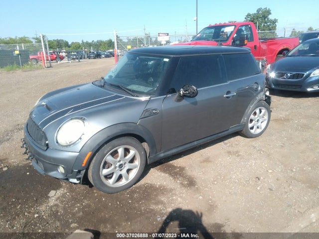 2010 MINI COOPER HARDTOP WMWMF7C54ATZ69149 Photo 1