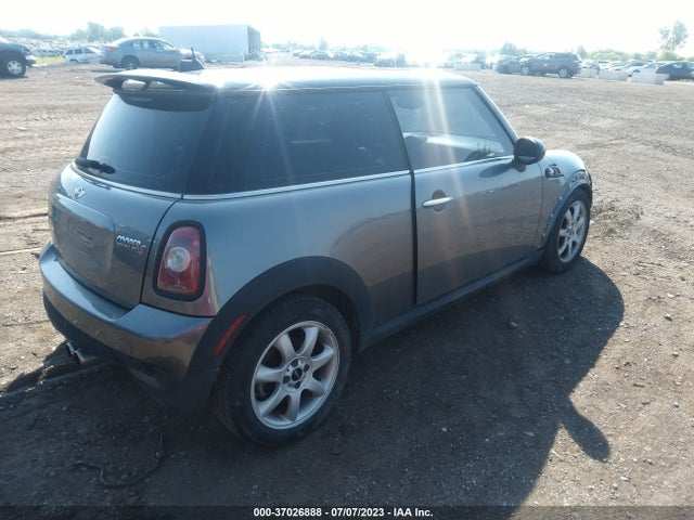 2010 MINI COOPER HARDTOP WMWMF7C54ATZ69149 Photo 3