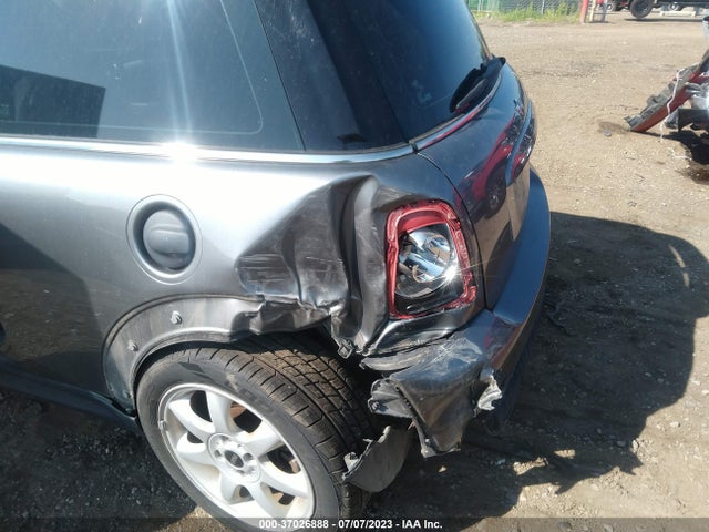 2010 MINI COOPER HARDTOP WMWMF7C54ATZ69149 Photo 5