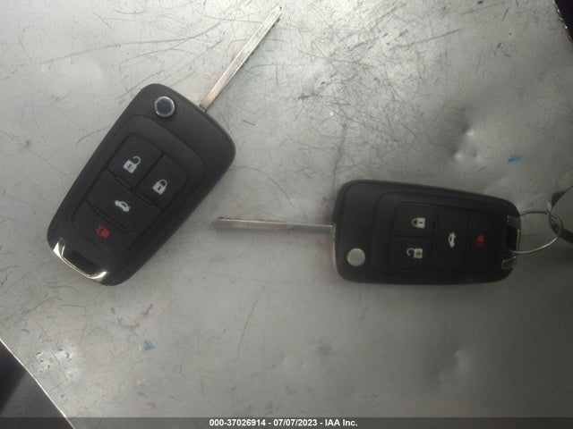 Chevrolet SONIC LS 2016 1G1JA5SH0G4153118 Image 3