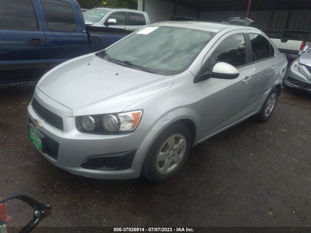 Chevrolet SONIC LS 2016 1G1JA5SH0G4153118 Image 2