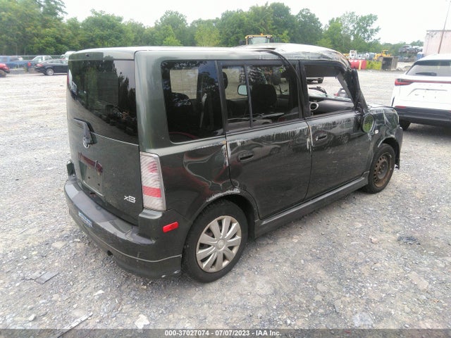 2005 SCION XB VIN: JTLKT324054012543