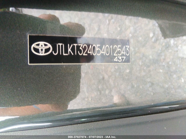 2005 SCION XB VIN: JTLKT324054012543