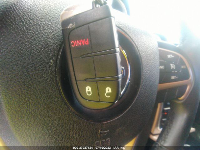 1C4RJFAG9FC736526 Jeep Grand Cherokee Laredo