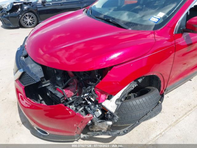 JN1BJ1CP4HW023894 Nissan Rogue Sport Sl