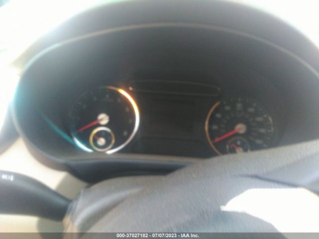 5XYPG4A33GG049417 KIA SORENTO LX