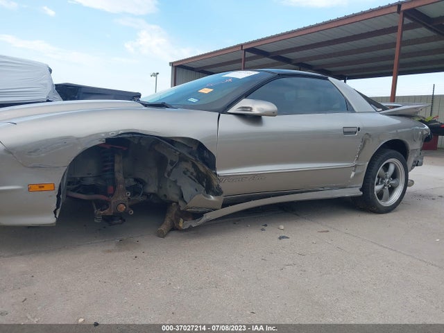 2001 PONTIAC FIREBIRD FORMULA/TRANS AM VIN: 2G2FV22G112137101