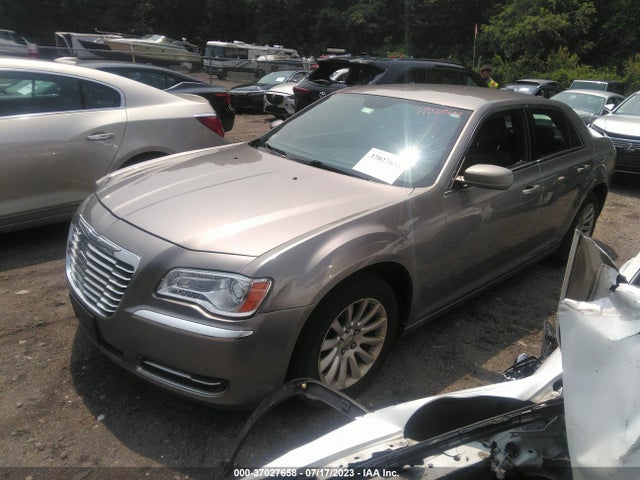 2C3CCAAG5EH183747 Chrysler 300