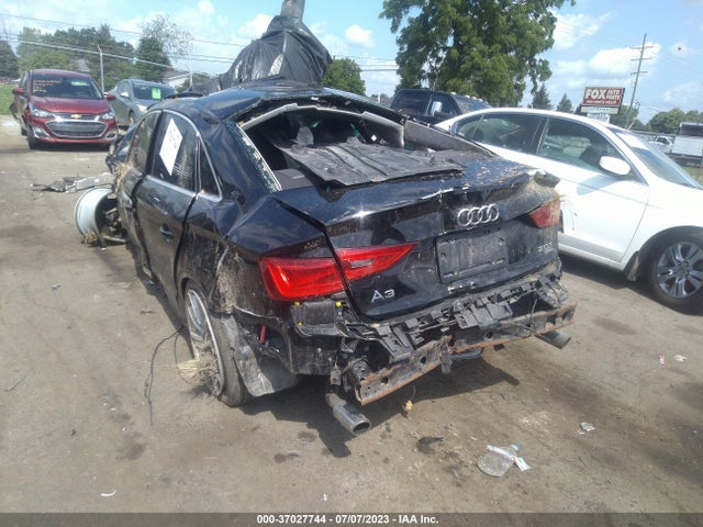 WAUEFGFFXF1010818 Audi A3 2.0t Premium Plus