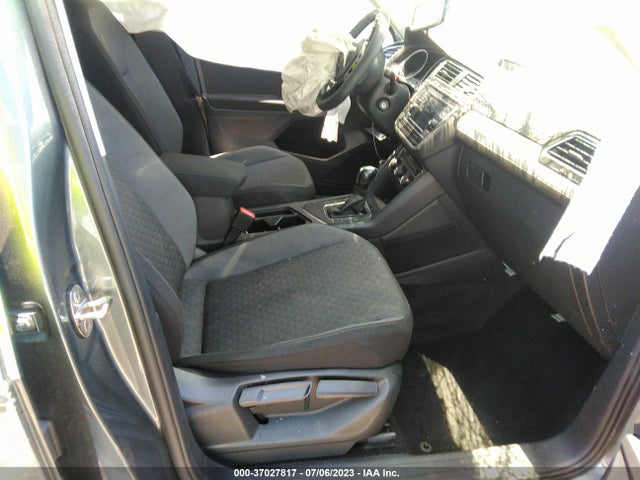 3VV1B7AX0KM185428 Volkswagen TIGUAN S