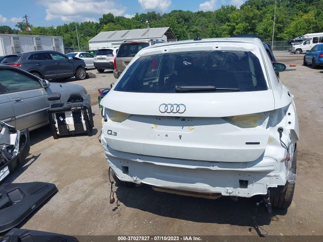 WA1EECF3XN1054895 Audi Q3 S Line Premium Plus