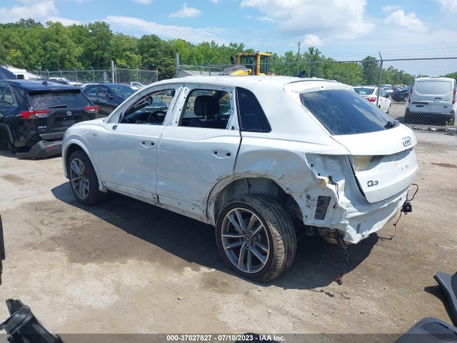 WA1EECF3XN1054895 Audi Q3 S Line Premium Plus