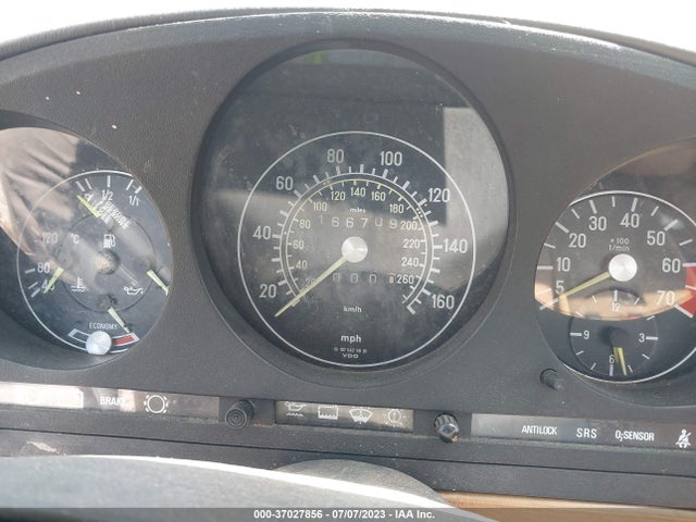 1986 MERCEDES-BENZ 560 SL VIN: WDBBA48D4GA054053