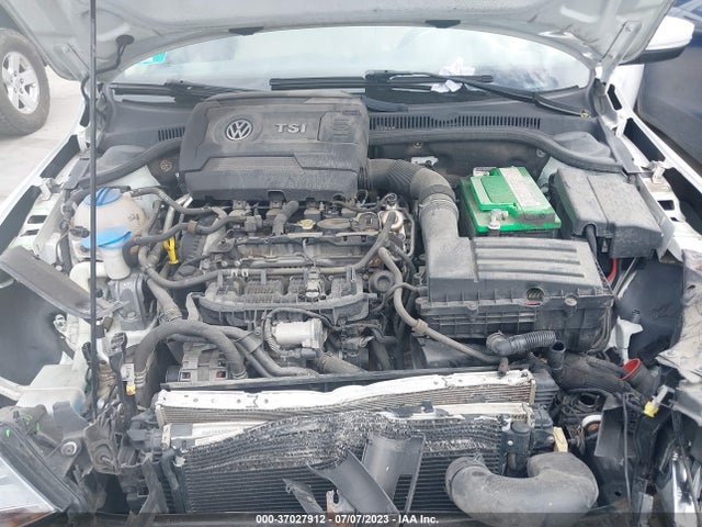 3VWD17AJ2EM438230 Volkswagen Jetta Sedan Se