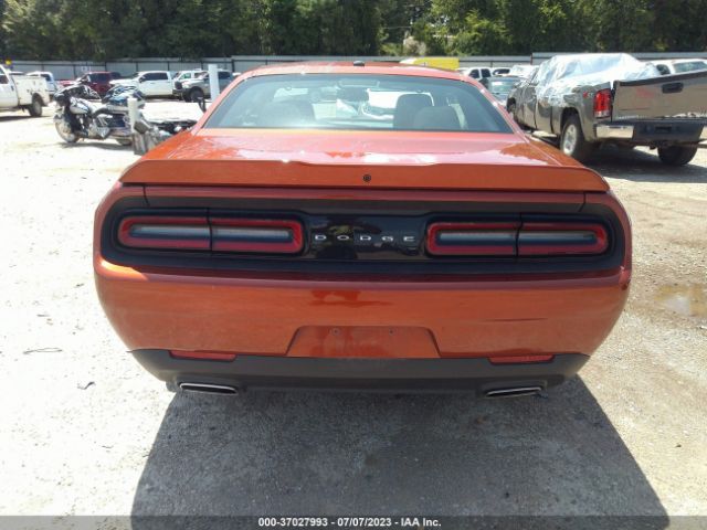 2C3CDZJG2NH237727 Dodge Challenger Gt