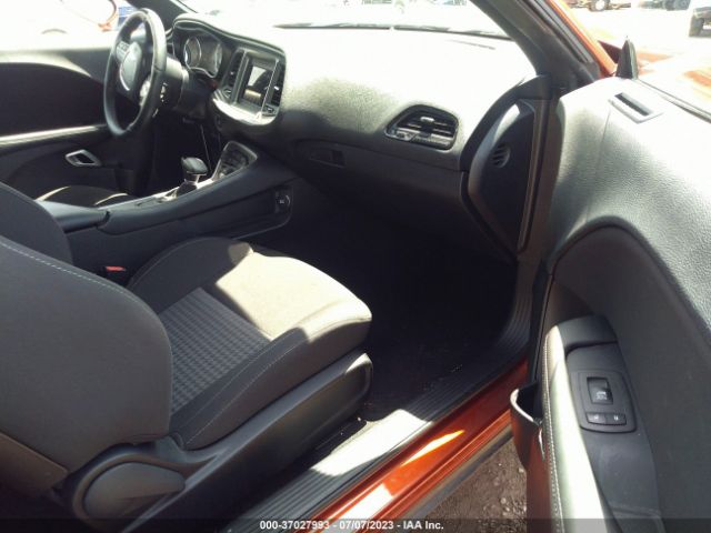 2C3CDZJG2NH237727 Dodge Challenger Gt