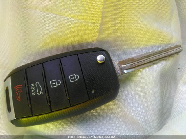3KPFK4A77HE040103 KIA FORTE LX