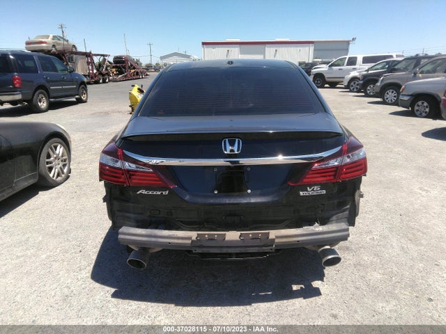 Honda Accord Sedan Touring 2016 1HGCR3F95GA004254 Image 9