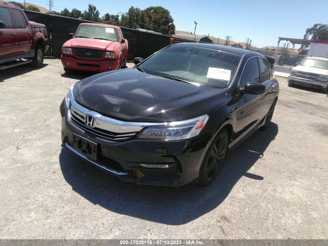 Honda Accord Sedan Touring 2016 1HGCR3F95GA004254 Image 2