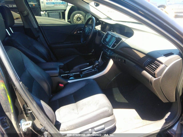 Honda Accord Sedan Touring 2016 1HGCR3F95GA004254 Image 12